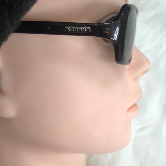 Gucci Sunglasses - Picture 5 of 7